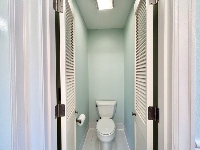 Building Photo - 19857 Bennington Ct