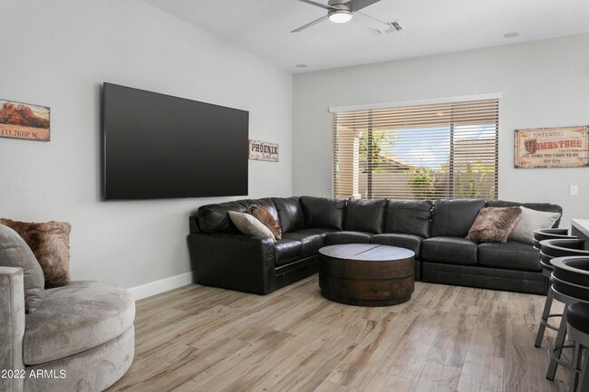 Building Photo - 7725 E Journey Ln