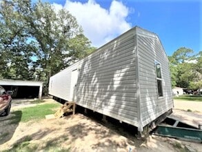 Building Photo - 12108 Diana Dr