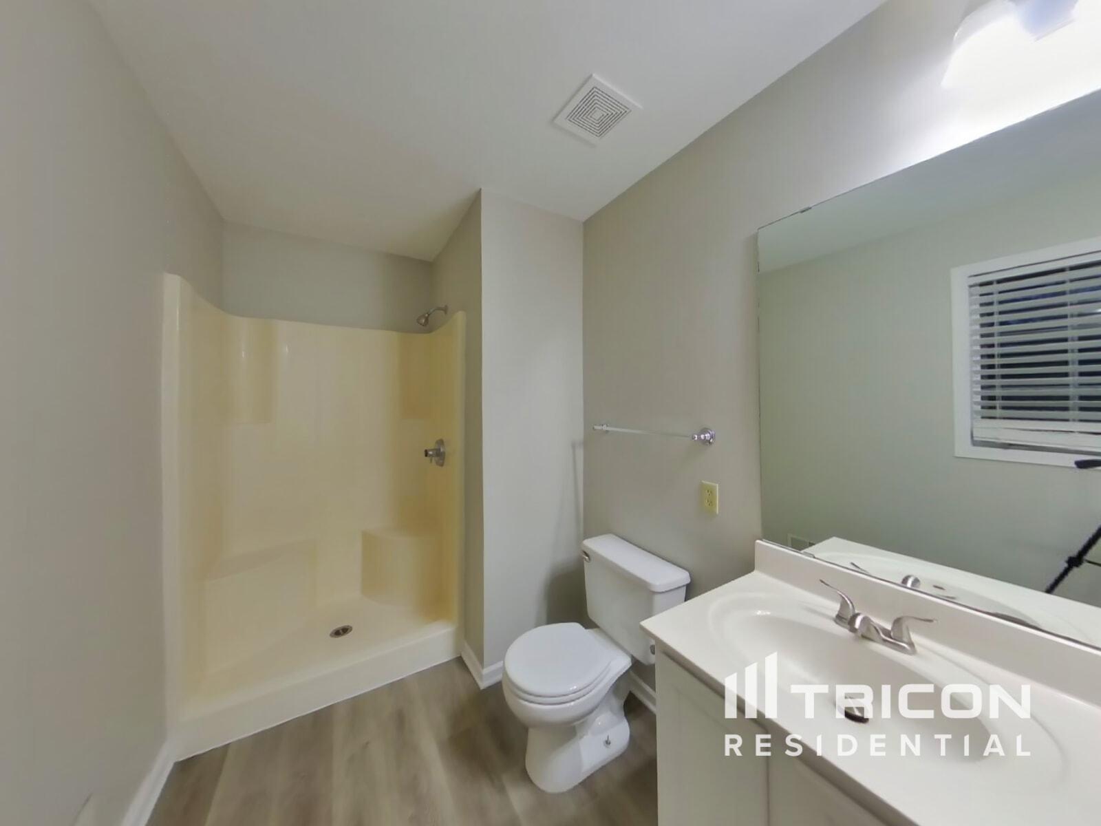 Building Photo - 13537 Dellwood Ct