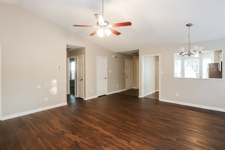 Building Photo - 8610 Treyburn Dr