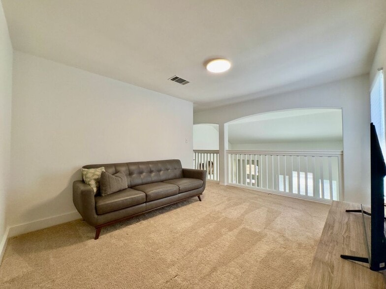 Building Photo - 1404 Laguna Cove