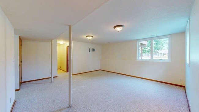 Building Photo - 2917 Bayberry Rd