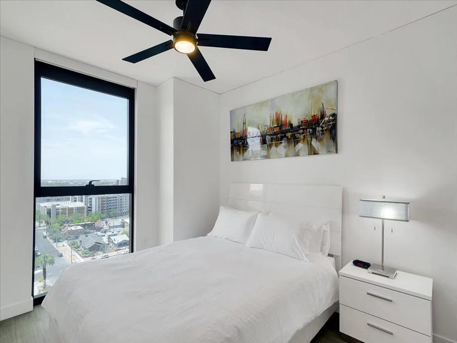 Building Photo - 817 N 6th St