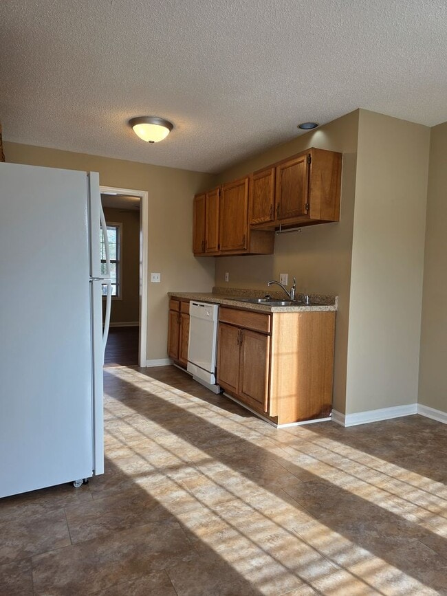 Building Photo - 1609 Bourland Ln