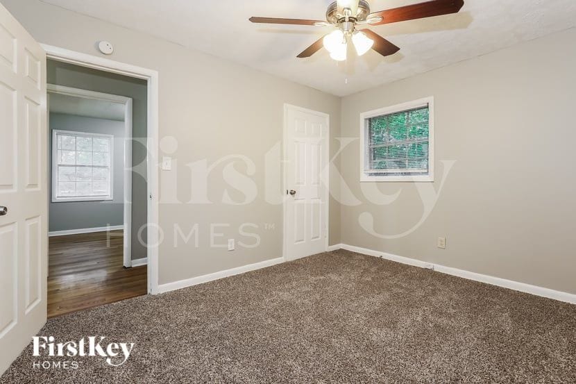 Building Photo - 6989 Adel Ln