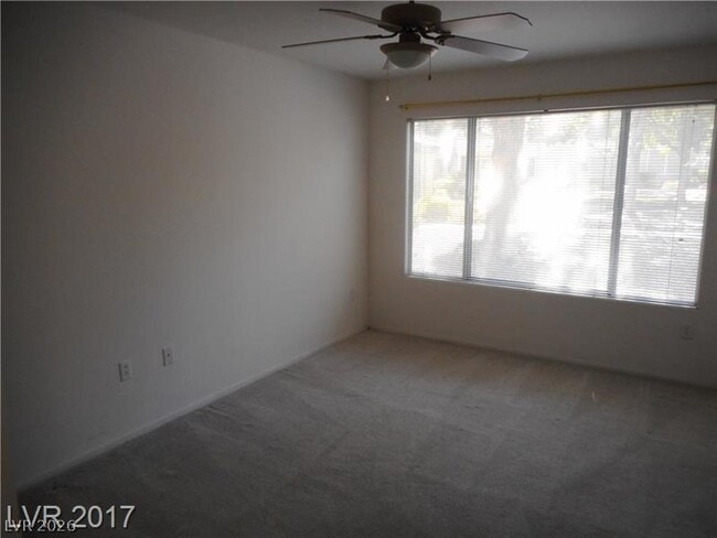 Building Photo - 5710 E Tropicana Ave