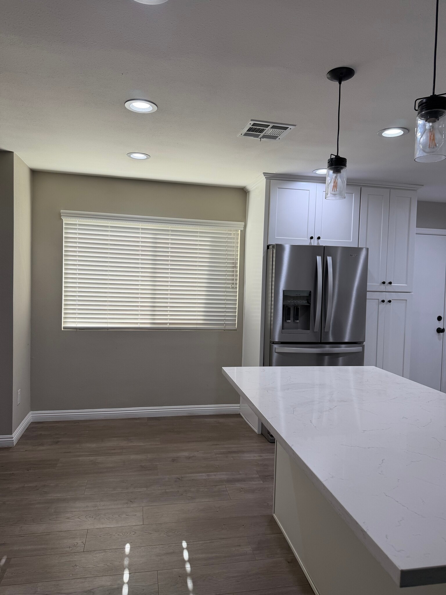 Building Photo - 15241 Dorian St