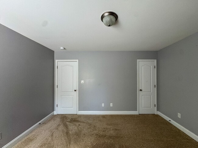 Building Photo - Stunning 4 Bed 2.5 Bath Home in Lexington Plantation