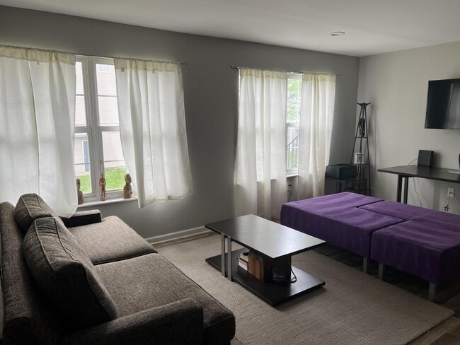 Building Photo - 0 bedroom in Newark NJ 07103