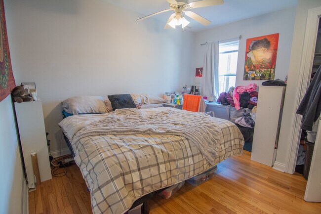 Building Photo - 2748 N Kostner Ave