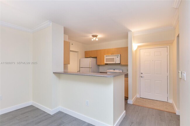 Building Photo - 1919 Van Buren St