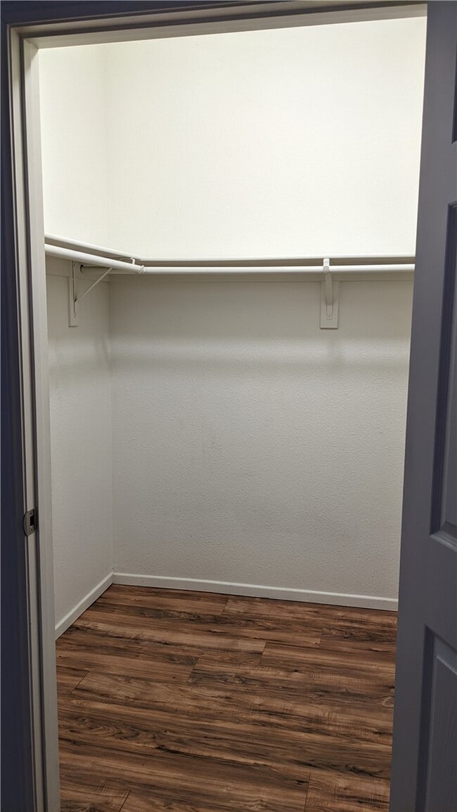 Building Photo - 41410 Juniper St