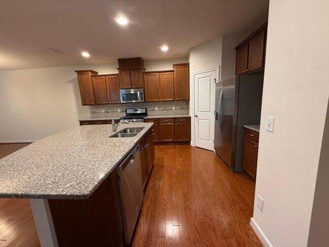 Building Photo - 2460 Pecan Ridge Way