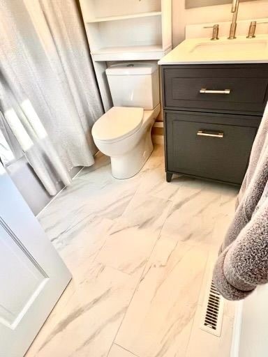 Building Photo - 8 Kennedy Dr