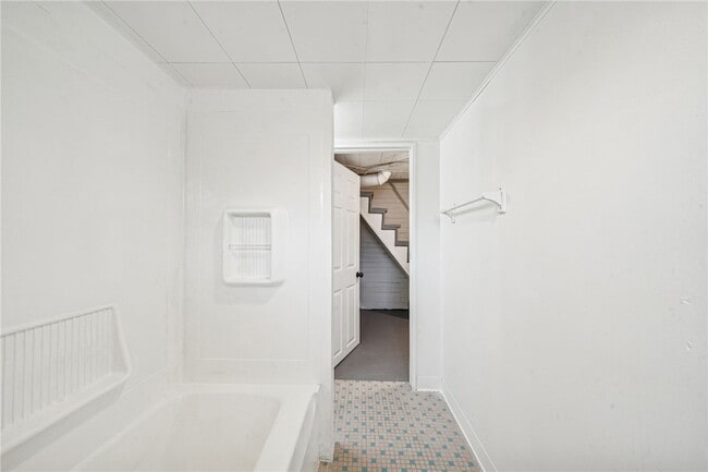 Building Photo - 3226 Richardson Ave