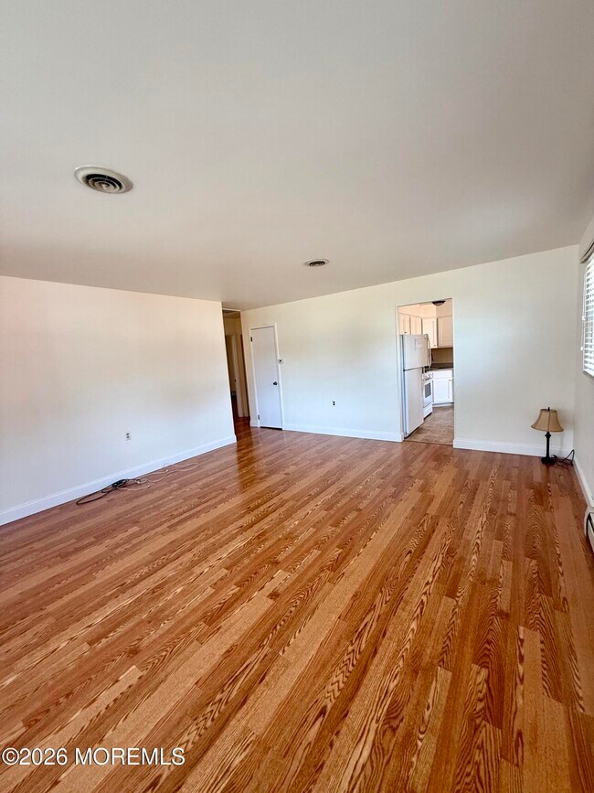 Building Photo - 129 Fox Glove