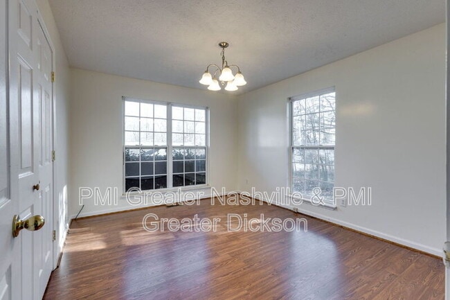 Building Photo - 175 Station Dr