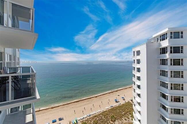 Building Photo - 3700 Galt Ocean Dr