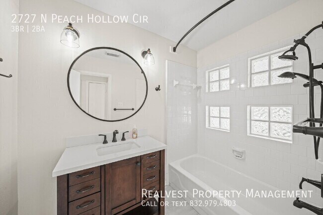 Building Photo - 2727 N Peach Hollow Cir