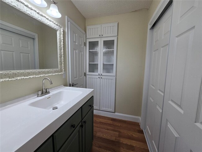 Building Photo - 1358-1355 Five Iron Dr