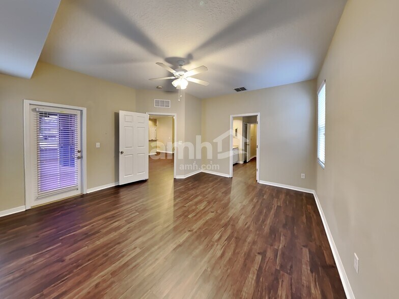 Building Photo - 3124 Shady Lily Ln