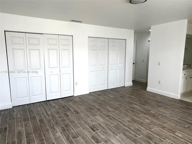 Building Photo - 6950 SW 55th Terrace E