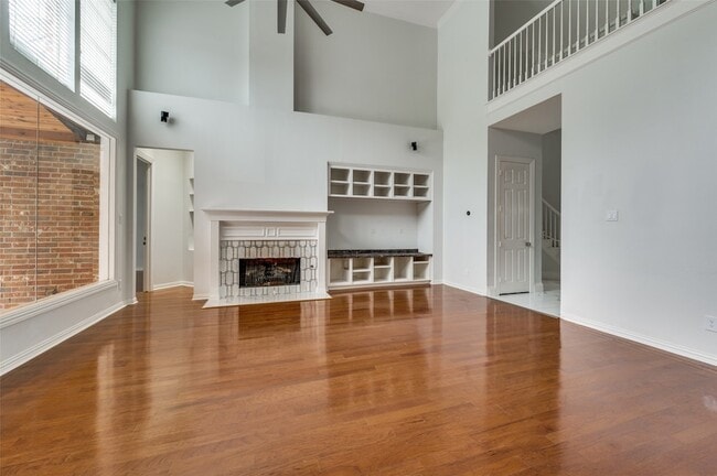 Building Photo - 7444 Primrose Dr