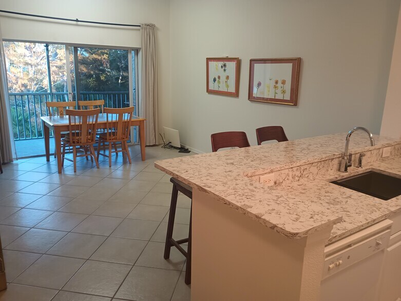 Living Room - 4510 Botanical Place Cir