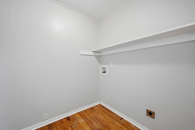 Building Photo - 2521 Hickory St