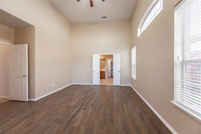 Building Photo - 9201 Hunter Chase Dr