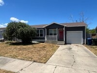 Building Photo - UPDATED CENTRAL CITY HOME