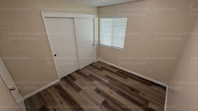 Building Photo - 709 Deseret Way
