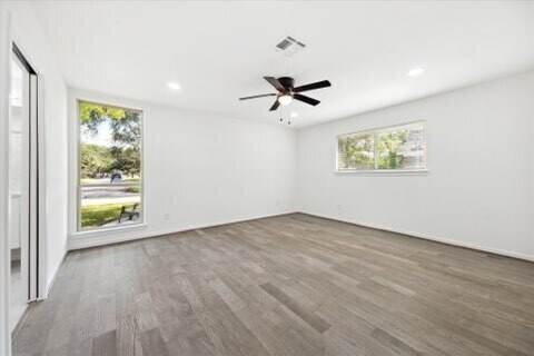 Building Photo - 1202 Walnut Bend Ln