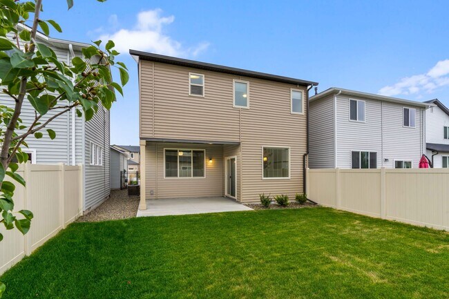 Building Photo - LOCATION!! Pristine Newer 4BR/2.5BA Home in Meridian’s Verado Subdivision