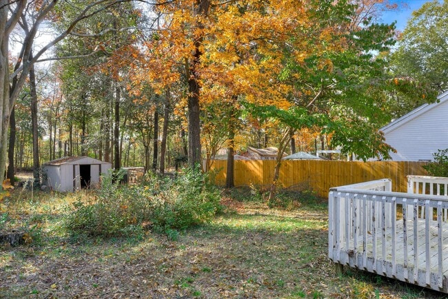 Building Photo - 110 Spring Oak Ln