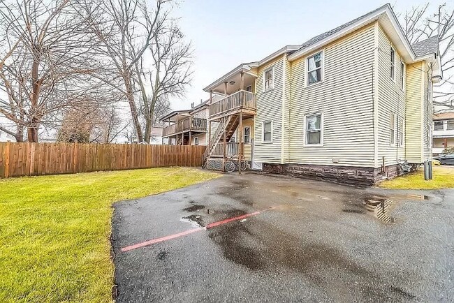 Building Photo - 47-49 Howes St