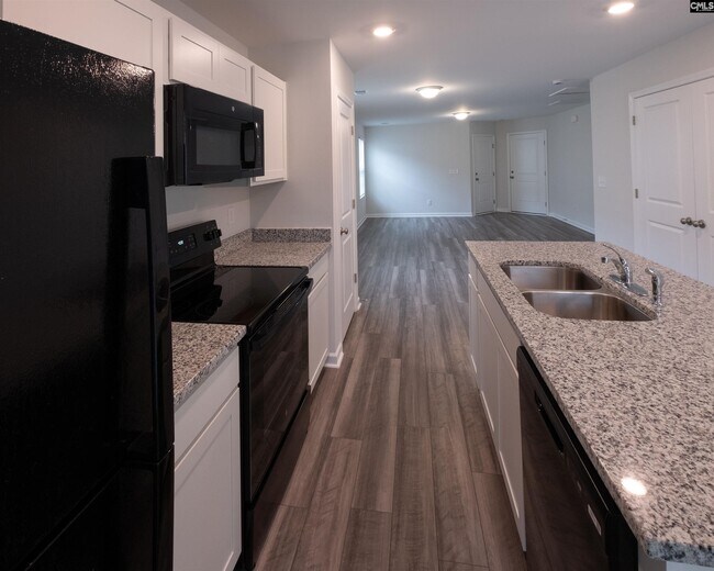 Building Photo - 859 Summerwood Ln