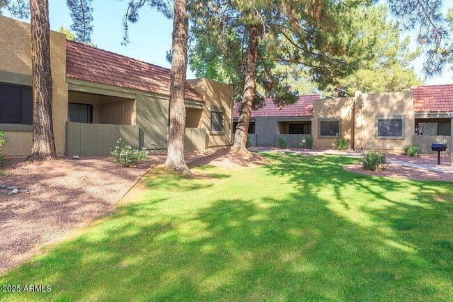 Primary Photo - 3040 E Shea Blvd