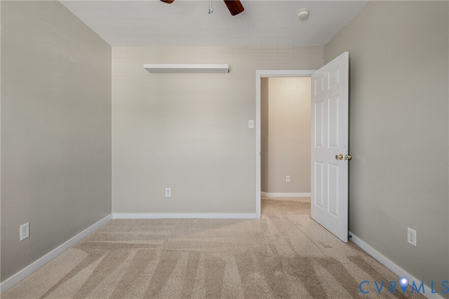Building Photo - 3924 Liberty Point Dr
