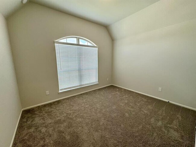 Building Photo - 31310 Wildflower Fld Ct