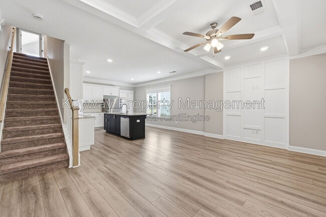 Building Photo - 228 Linsmore Ave