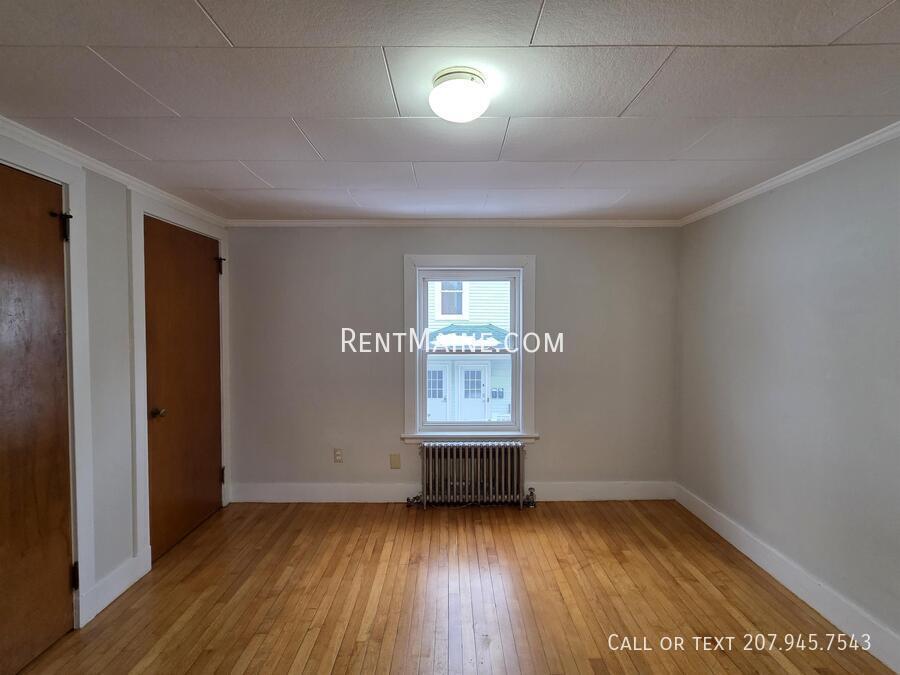 Building Photo - 302 Turner St