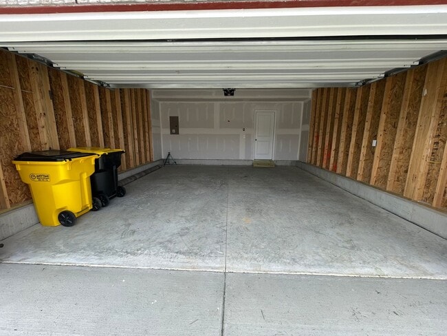 Building Photo - East Jefferson County New Home For Rent