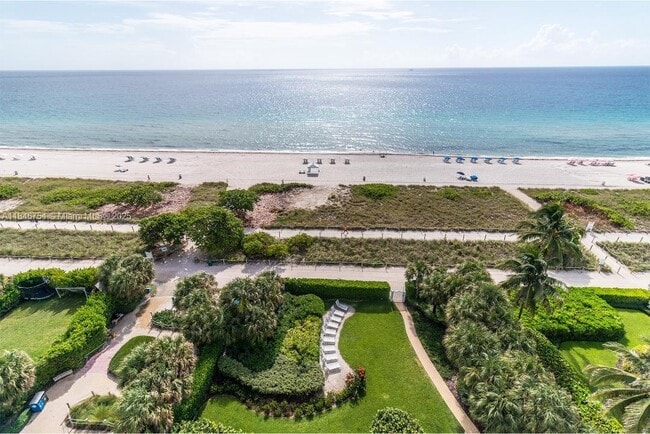 Primary Photo - 9499 Collins Ave
