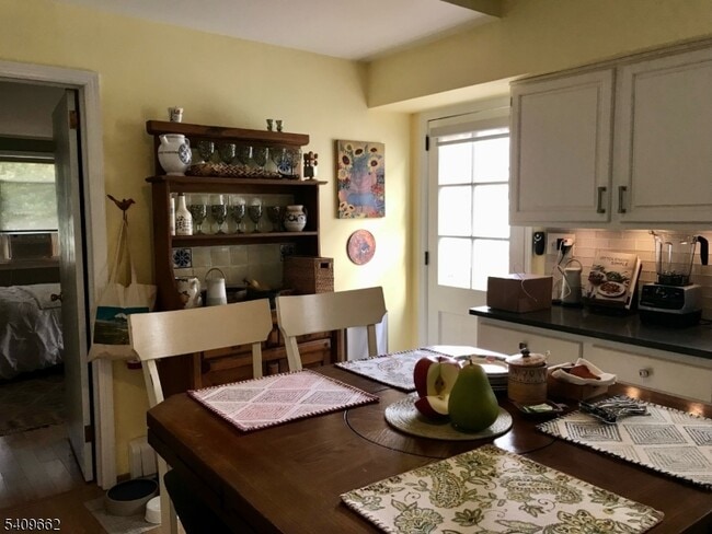 Building Photo - 145 Prescott Ave