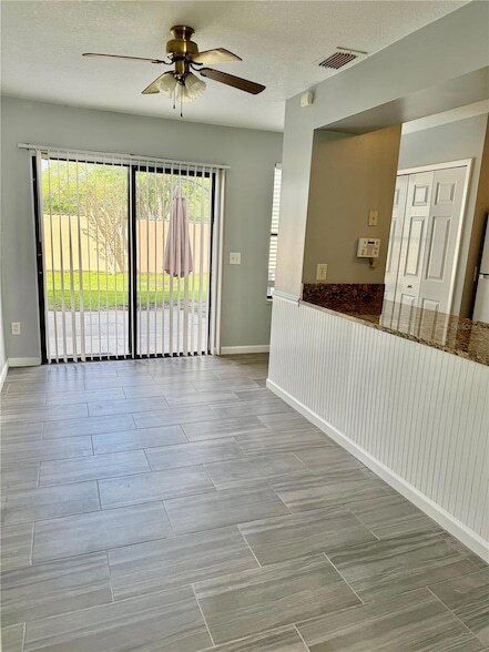 Building Photo - 604 Casa Park A Ct