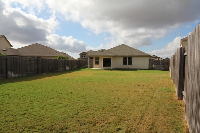 Building Photo - 6032 Genova Pl