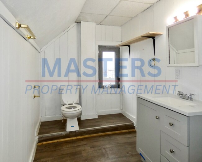 Building Photo - 322 Euclid Ave