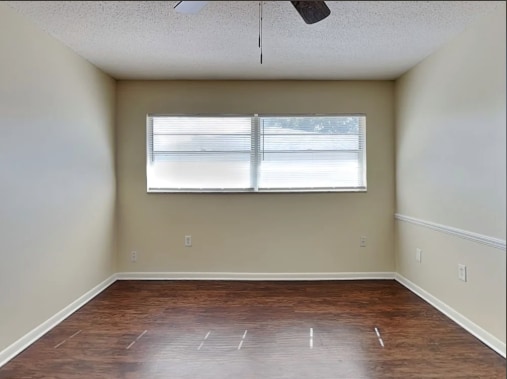 Building Photo - 609 Lakespur Ln